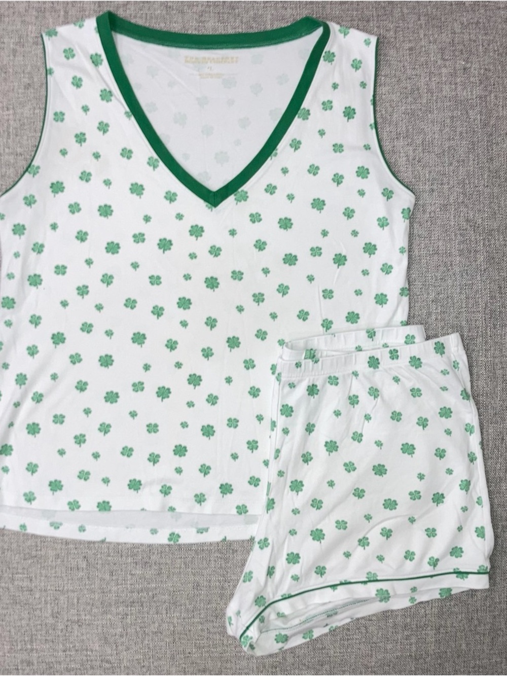 The Beaufort Bonnet Company White & Green Clover Sleeveless Pajama Set